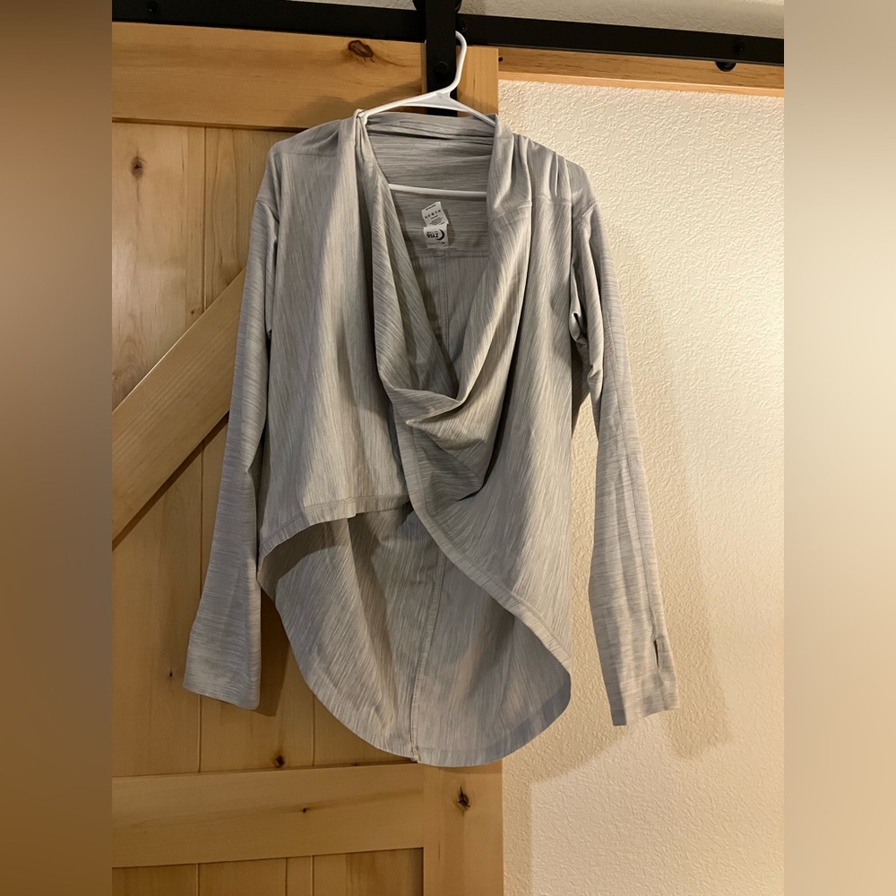 Zyia Yoga Shawl Size Lg